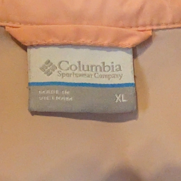 Columbia XL Light Peach Windbreaker In Pristine Condition Very Lightweight - Picture 3 of 14